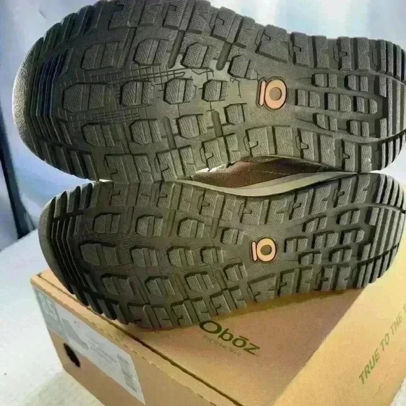 NWT, Oboz Womens “Cedar”lace up hiking/snow boots in sz 8.5. - Picture 12 of 13